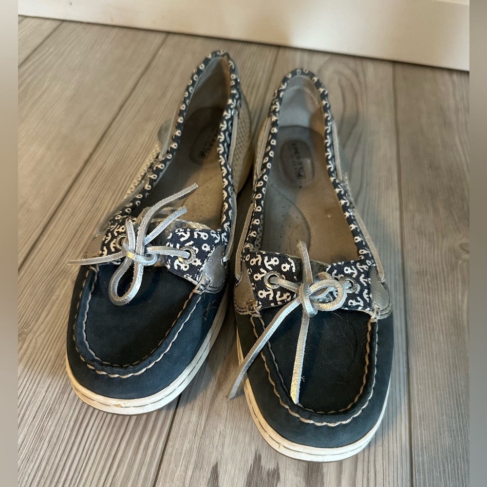 Sperry top slider size 8
